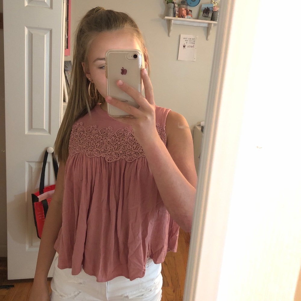 Super cute Pink Crotched Detail Top